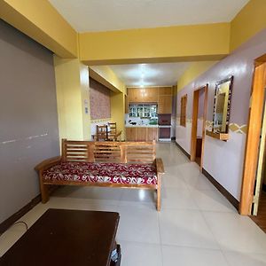 Deluxe Queen Suite